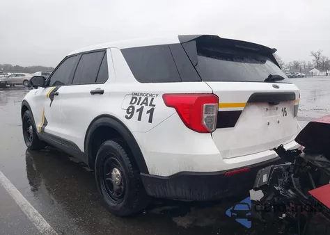 2023 Ford Police Interceptor z USA, uszkodzony, nr VIN 1FM5K8AB8PGB74278